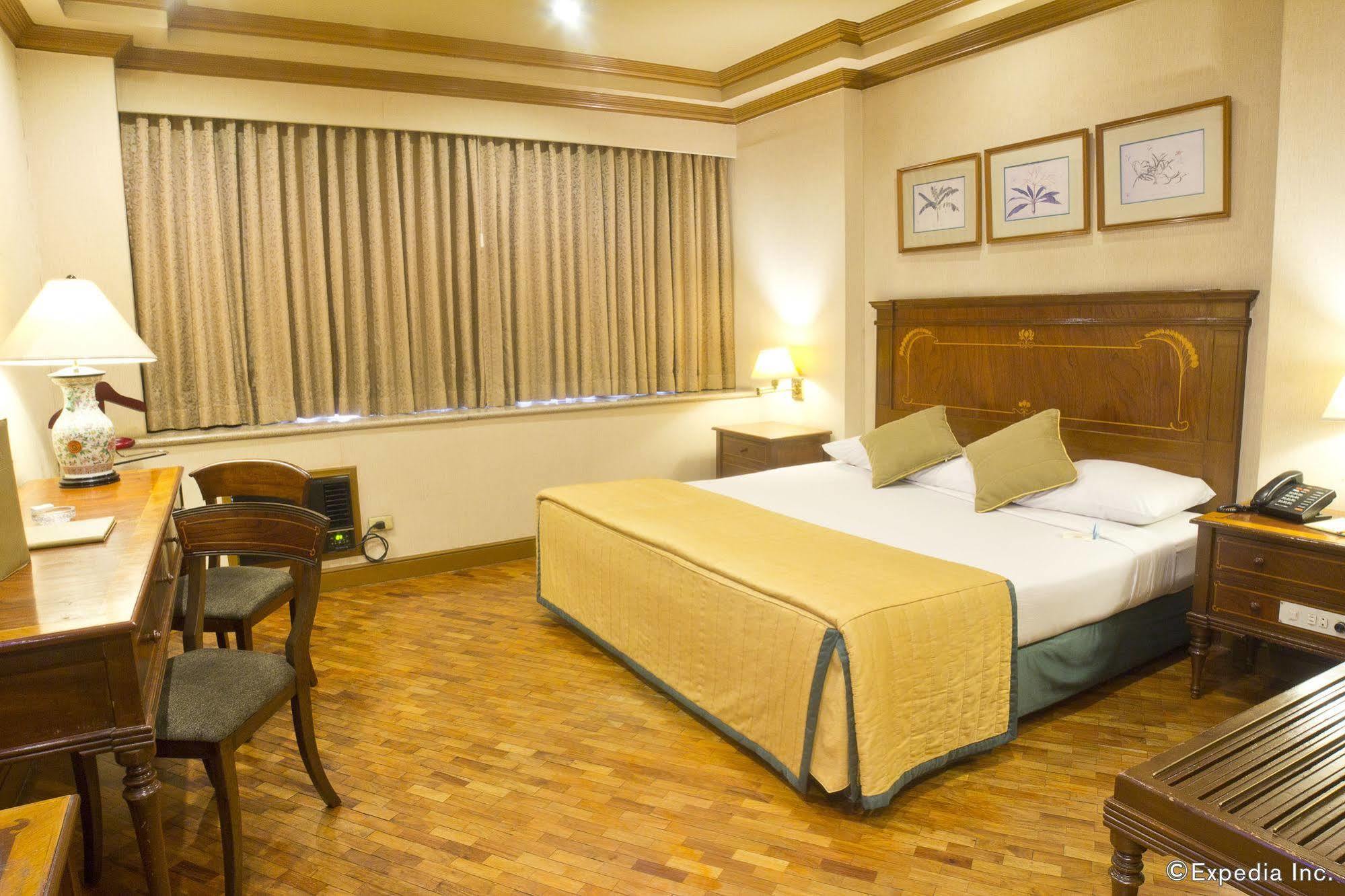 סן פדרו מקאטי Herald Suites מראה חיצוני תמונה